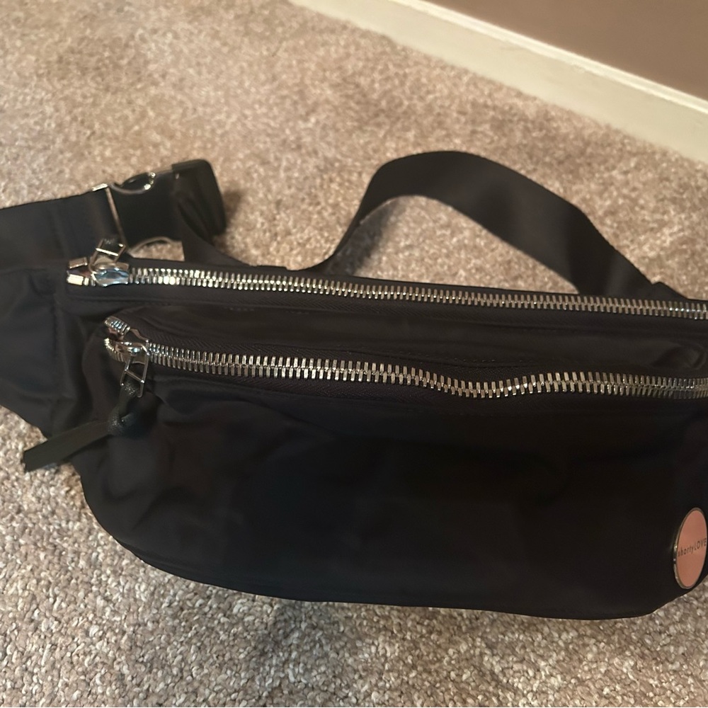 Shorty Love Arcade Belt Bag